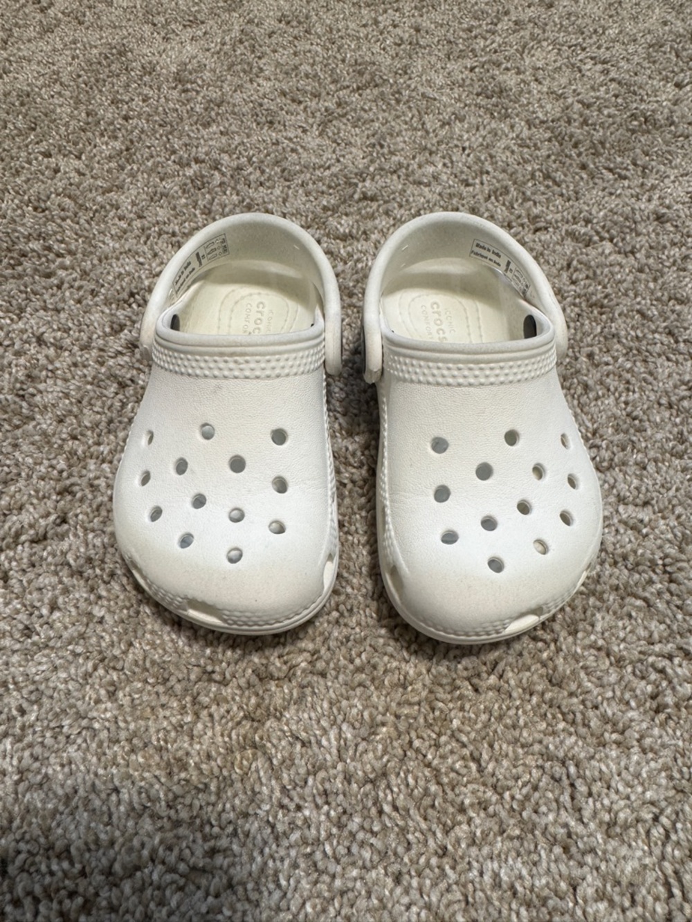 Toddler Girl’s size 6 White Crocs